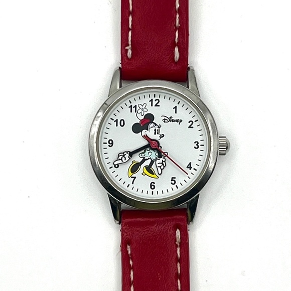 Disney Accutime Minnie Mouse Red leather strap ladies  watch working - Picture 9 of 10